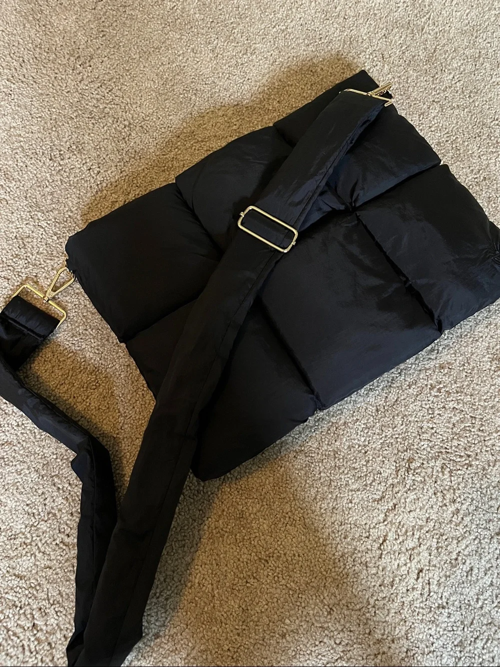 Quilted Puffer Crossbody laptop Bag in Black